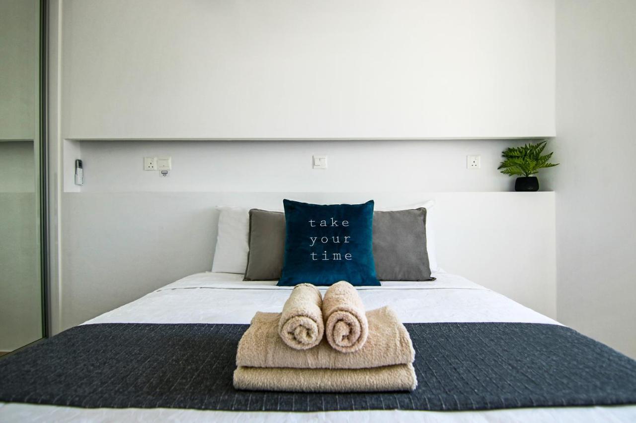 Phaedrus Living: Seaside Luxury Flat Lighthouse 65 Lägenhet Paphos Exteriör bild