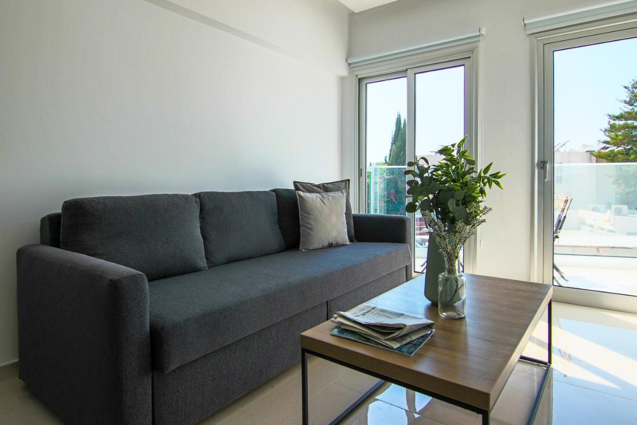 Phaedrus Living: Seaside Luxury Flat Lighthouse 65 Lägenhet Paphos Exteriör bild