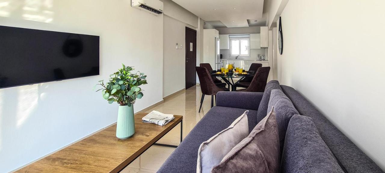 Phaedrus Living: Seaside Luxury Flat Lighthouse 65 Lägenhet Paphos Exteriör bild